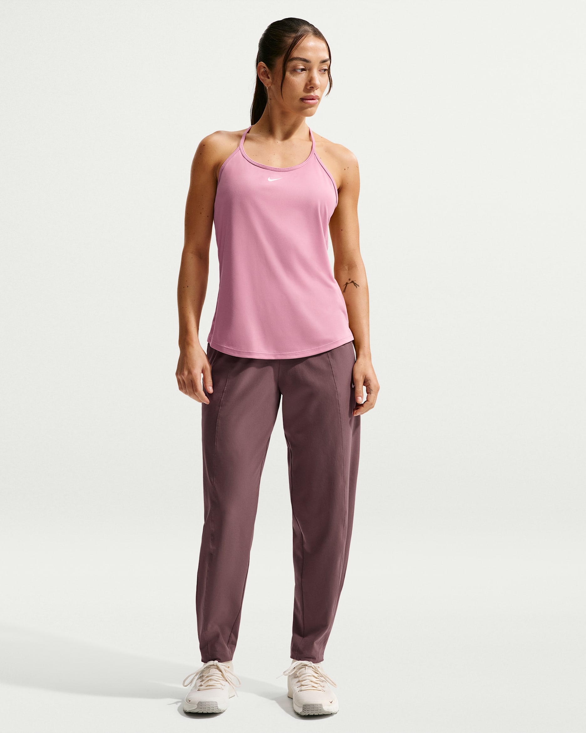 Nike One Women's Dri-FIT Mid-Rise Woven Pants. Nike.com